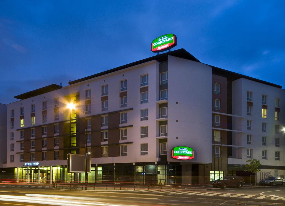 Courtyard By Marriott Paris Saint Denis Hotel Exterior foto